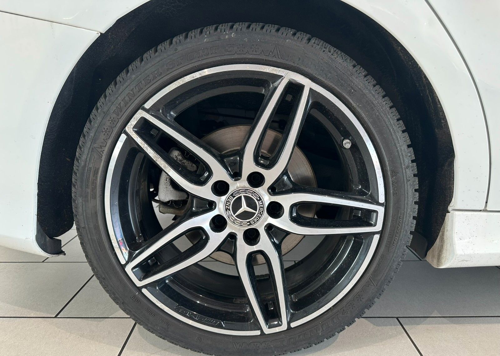 Mercedes-Benz CLA 180 SB AMG-LINE/NAVI/LED/LEDER/PANO/SHZ foto 25