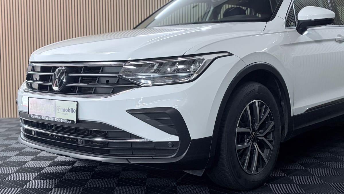 Volkswagen Tiguan Life 2.0 TDI LED ACC Spurhalte AHK foto 2