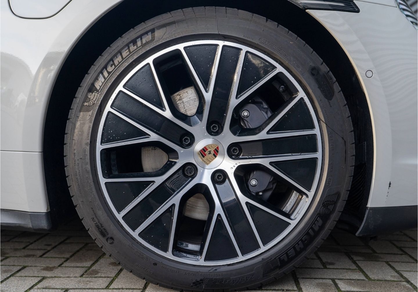 Porsche Taycan Sport Turismo 20'', Panoramadach uvm. foto 24