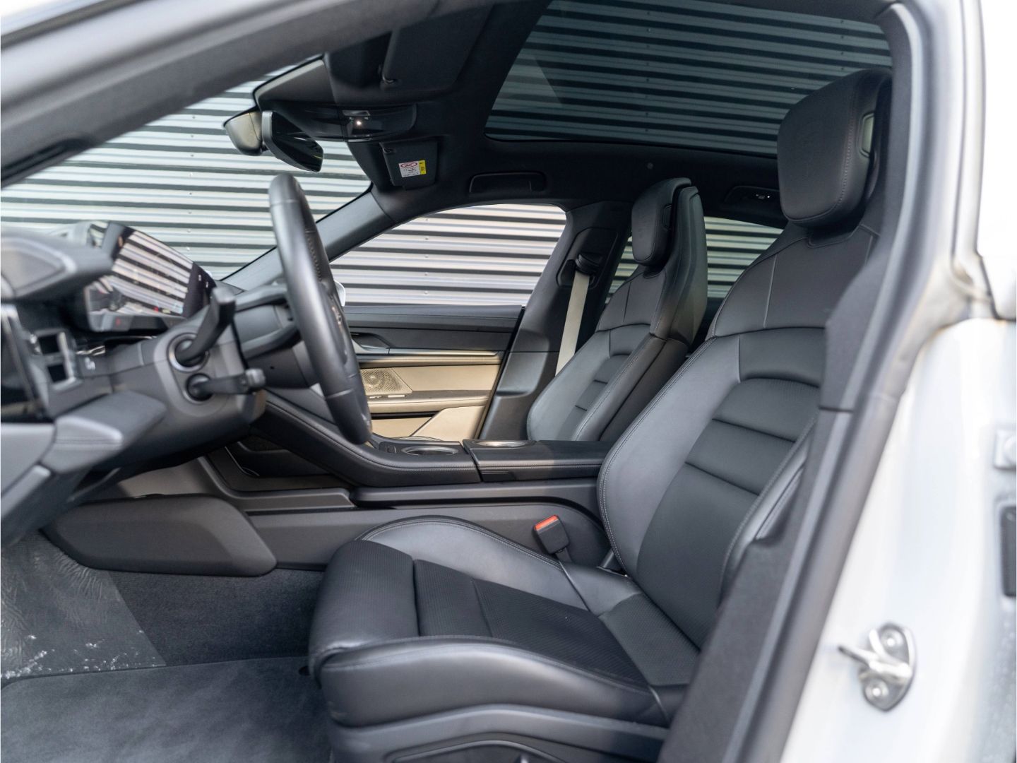 Porsche Taycan Sport Turismo 20'', Panoramadach uvm. foto 5