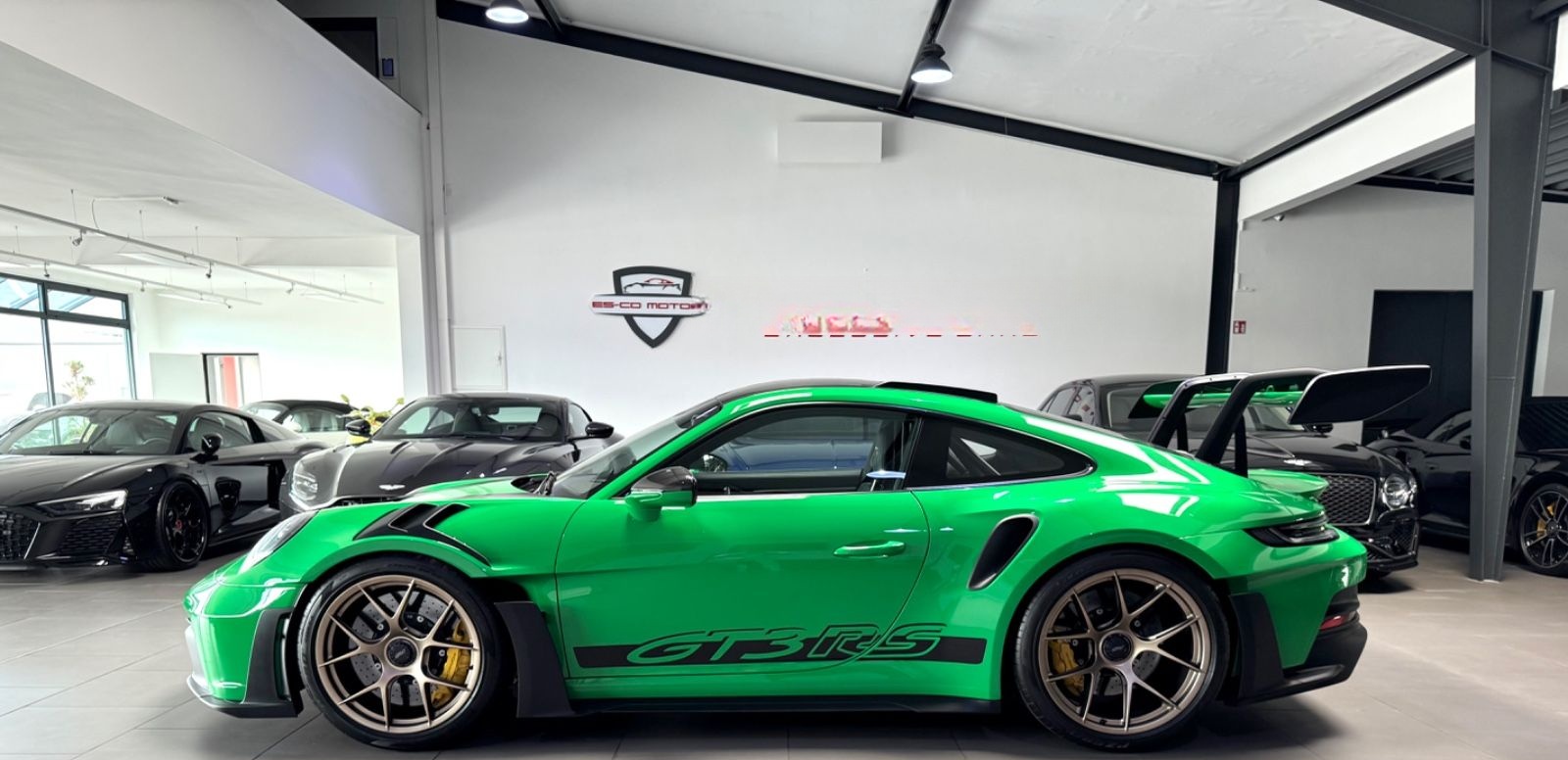 Porsche 911-992 GT3 RS WEISSACH KERAMIK-PCCB LIFT CARBON foto 2