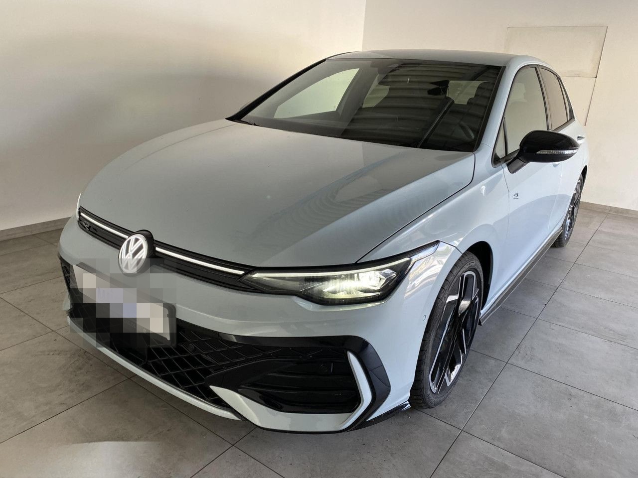Volkswagen Golf VIII 1.5 eTSI DSG R-Line NAVI KLIMA AHK LED foto 2