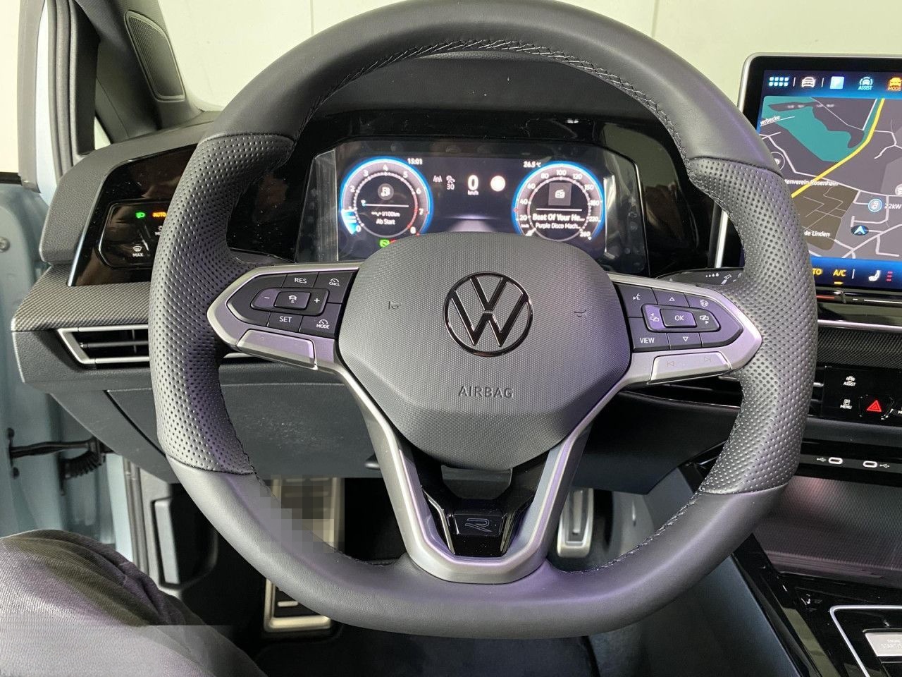 Volkswagen Golf VIII 1.5 eTSI DSG R-Line NAVI KLIMA AHK LED foto 14