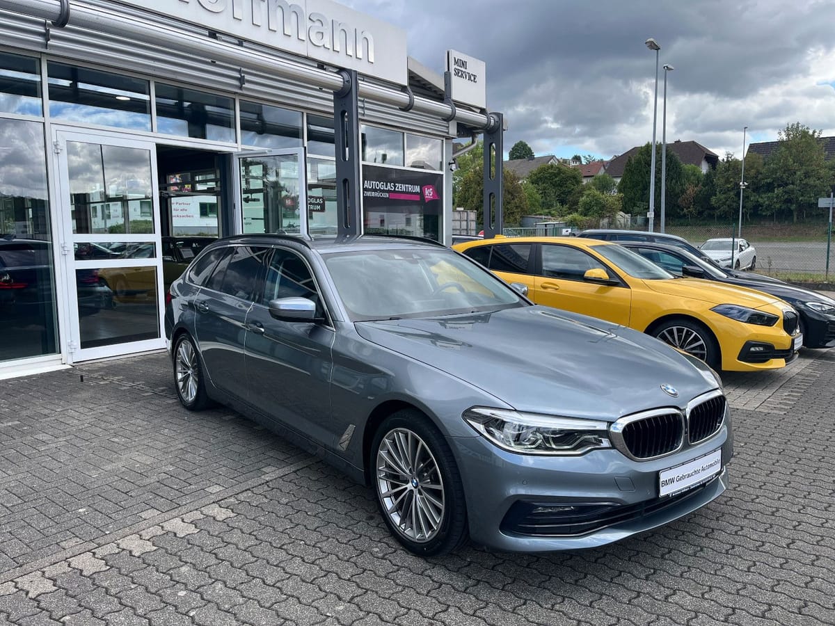 BMW 520dA G31 Touring Sport Line Adapt.LED H K AHK foto 4