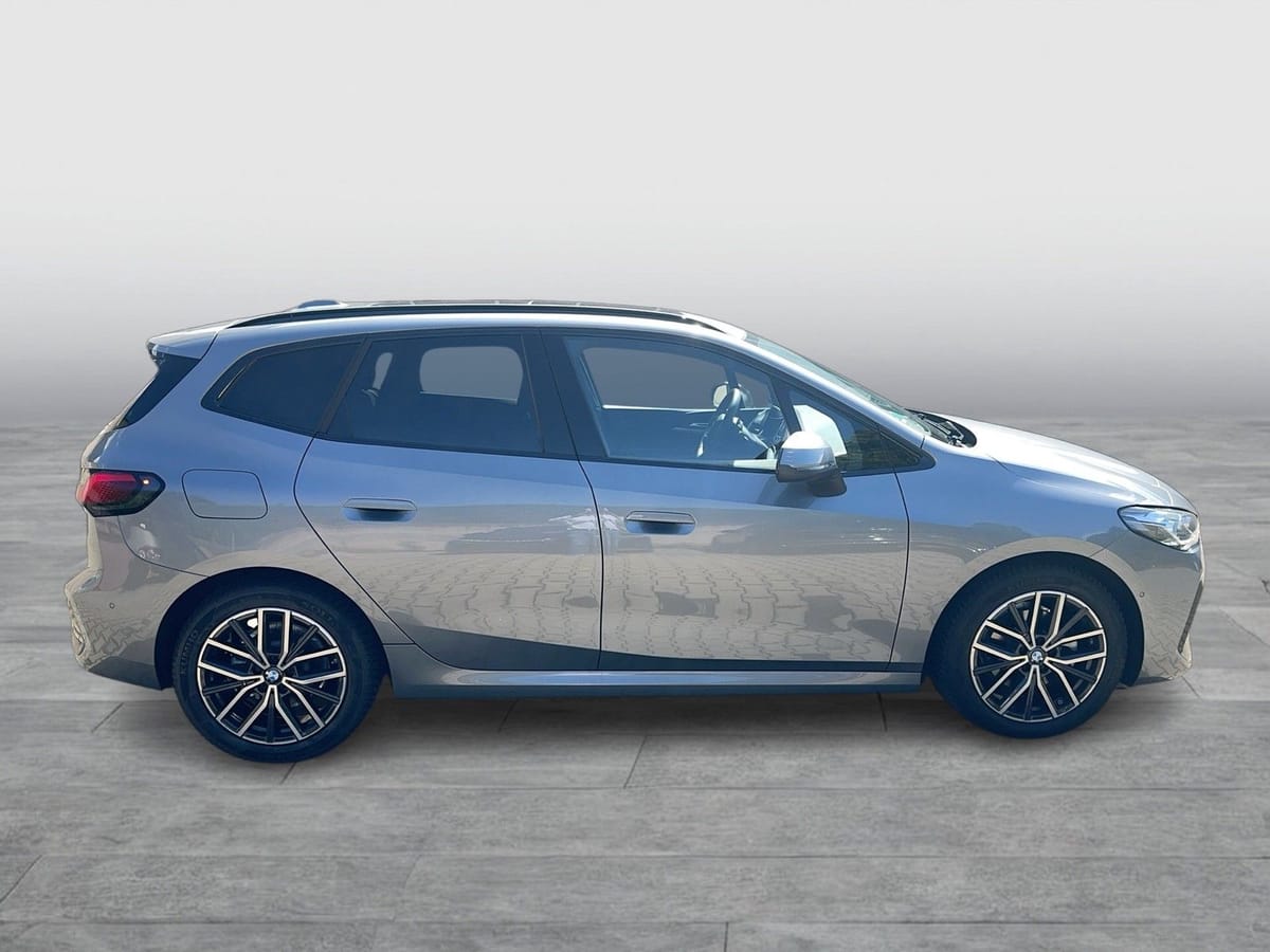BMW 216 Active Tourer M-Paket PANO NAV SHZ LED AHK foto 6