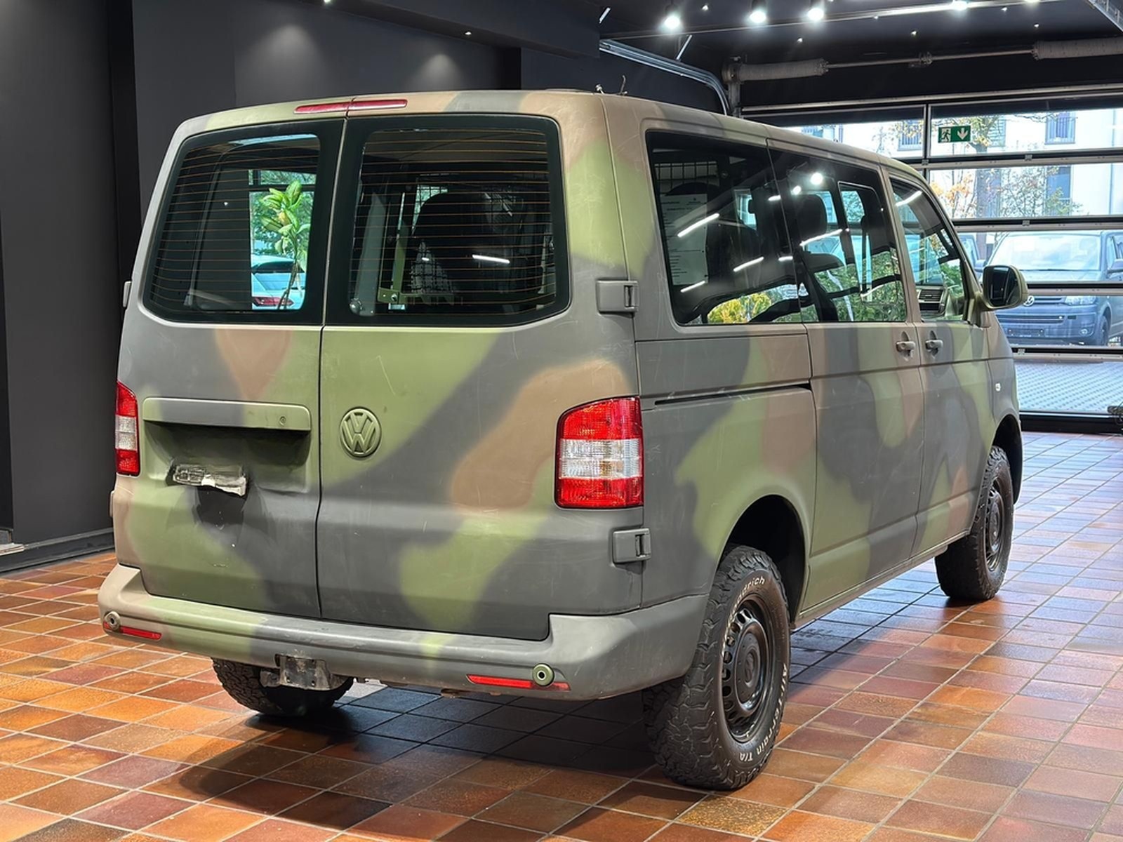 Volkswagen T5 Widder 4Motion kurz Seikel Rockton Bundeswehr foto 15