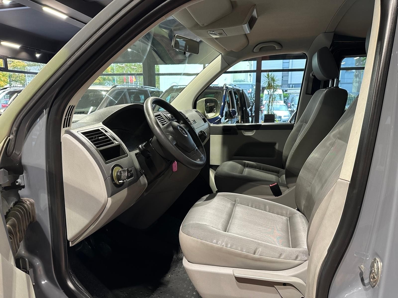 Volkswagen T5 Widder 4Motion kurz Seikel Rockton Bundeswehr foto 20