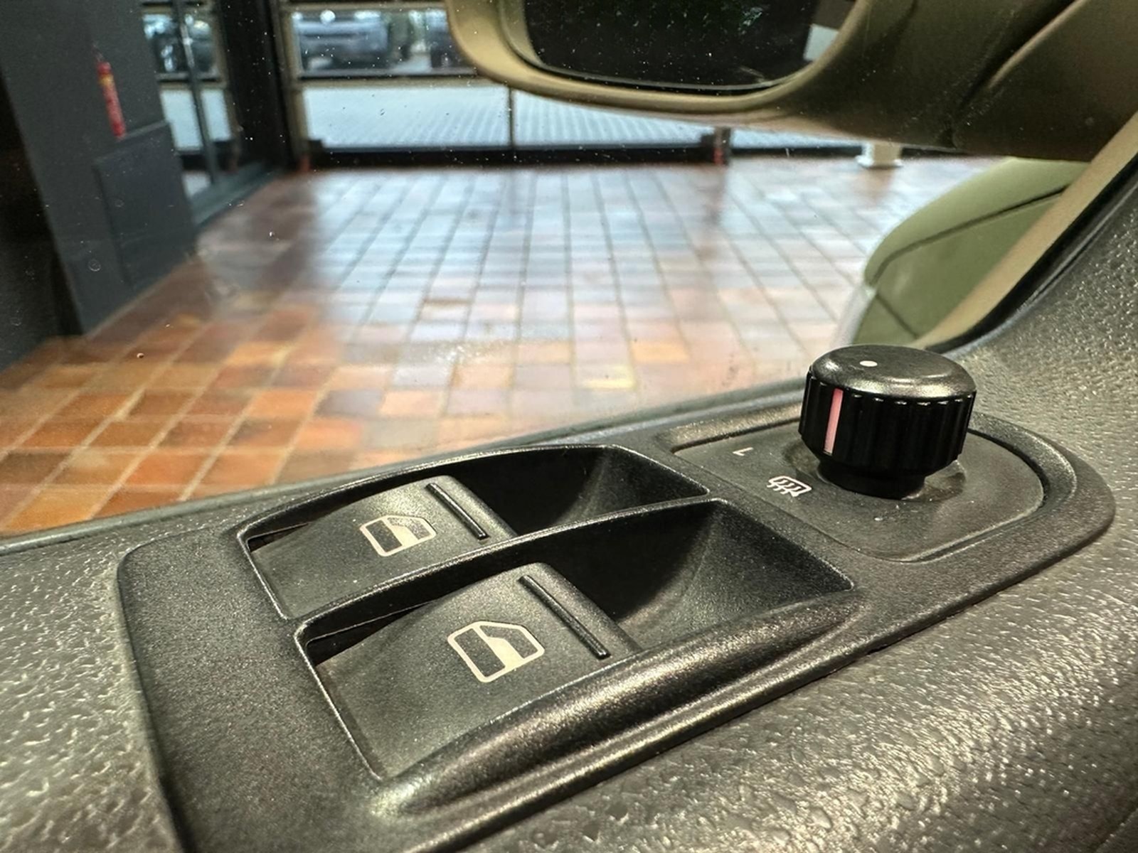 Volkswagen T5 Widder 4Motion kurz Seikel Rockton Bundeswehr foto 21