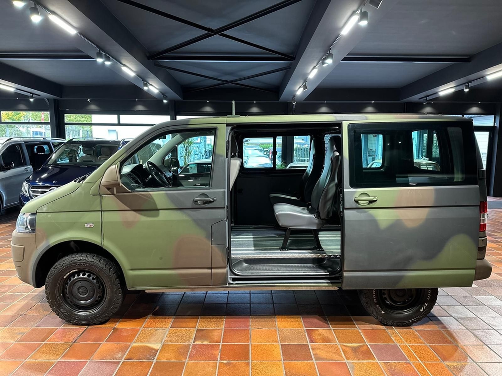 Volkswagen T5 Widder 4Motion kurz Seikel Rockton Bundeswehr foto 10