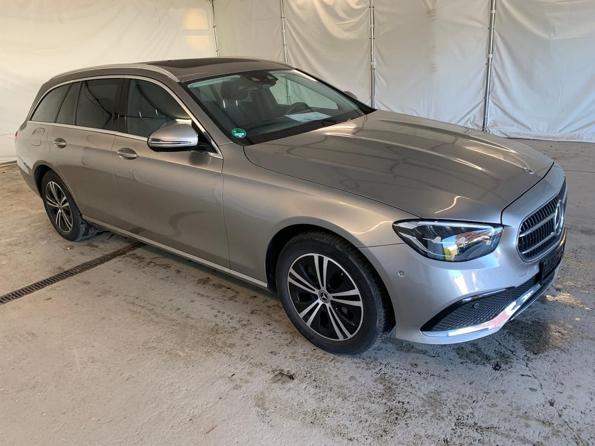 Mercedes-Benz E220 4Matic Avantgarde Distronic Glasdach Leder foto 2
