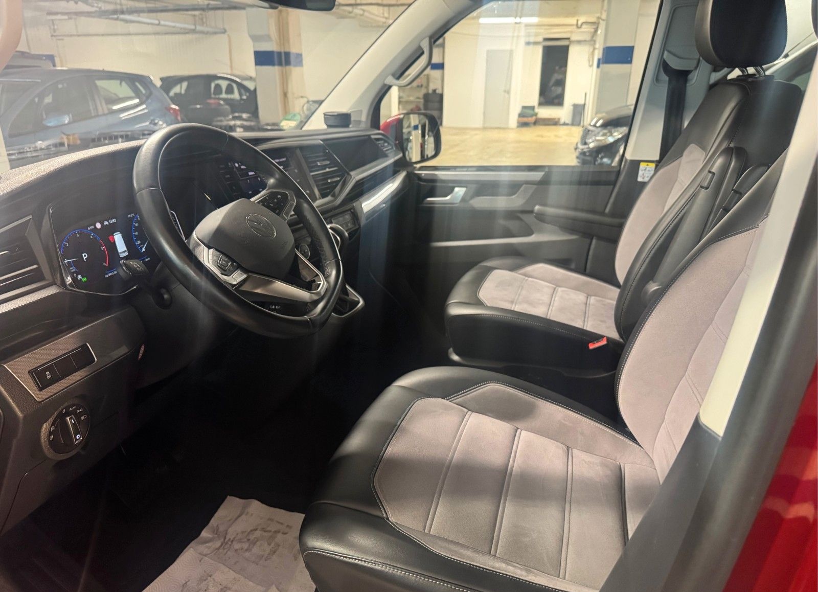 Volkswagen T6 Multivan 2.0 TDI Highline DSG, Leder, Navi foto 13