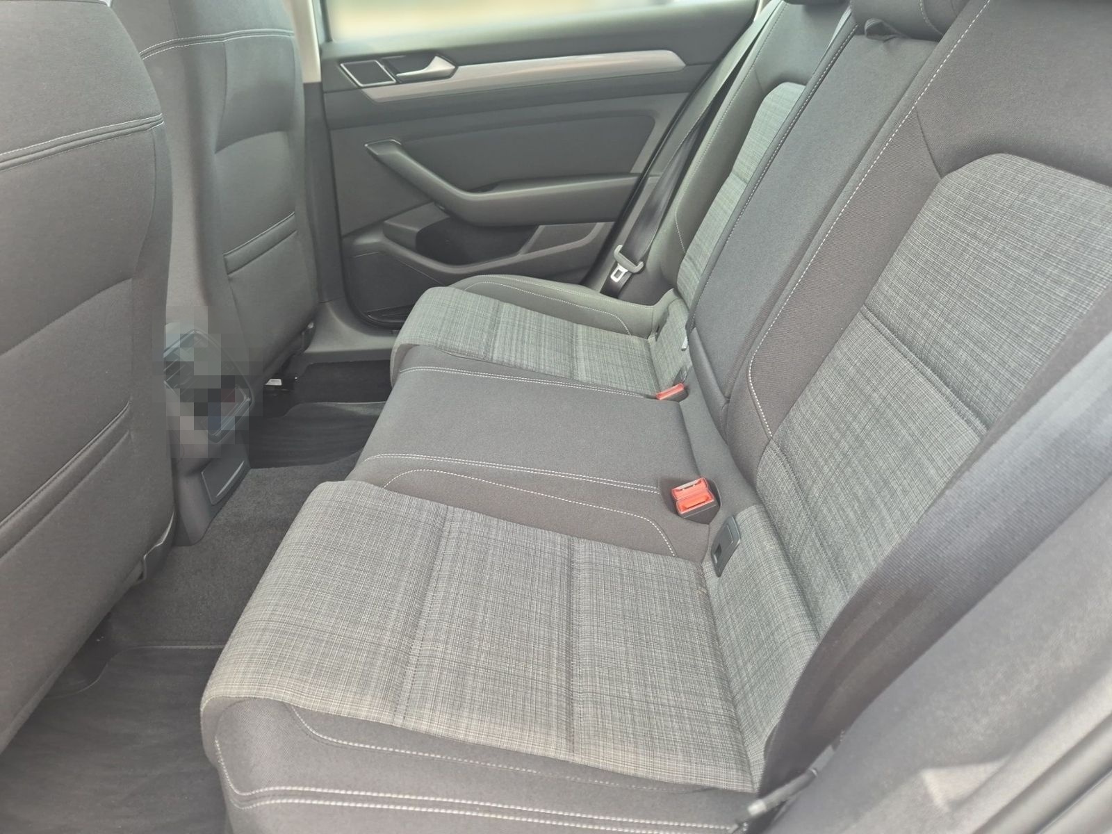 Volkswagen Passat Variant 2.0 TDI BUSINESS *LED *RKAM *ACC foto 14