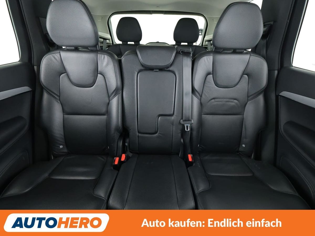 Volvo XC90 2.0 B5 Diesel Momentum Pro AWD Aut. NAVI foto 16