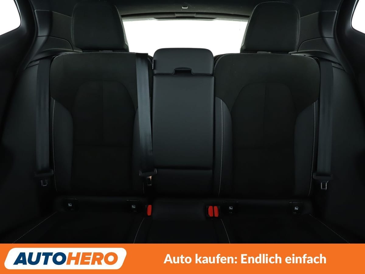 Volvo XC40 2.0 B4 Mild-Hybrid R-Design 2WD Aut. ACC foto 16