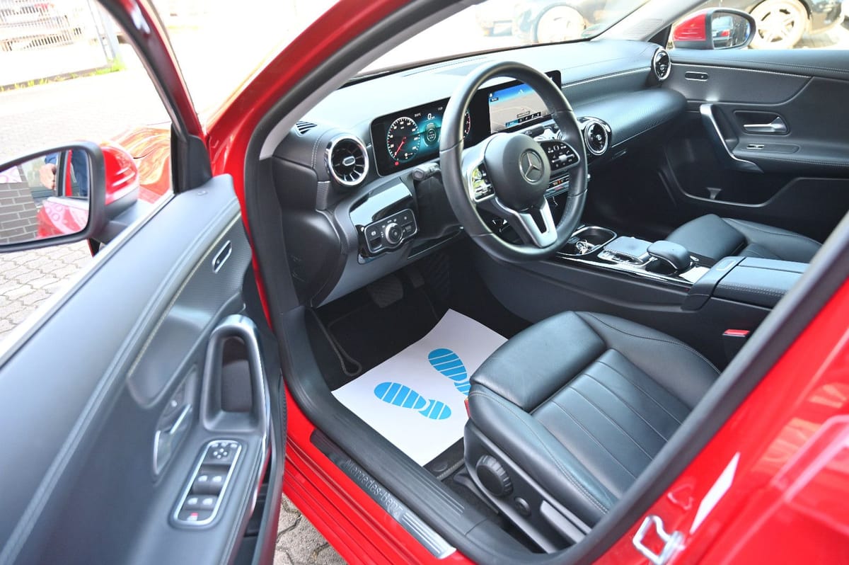 Mercedes-Benz A 250 Progressive Leder Navi LED PDC Tempomat foto 13