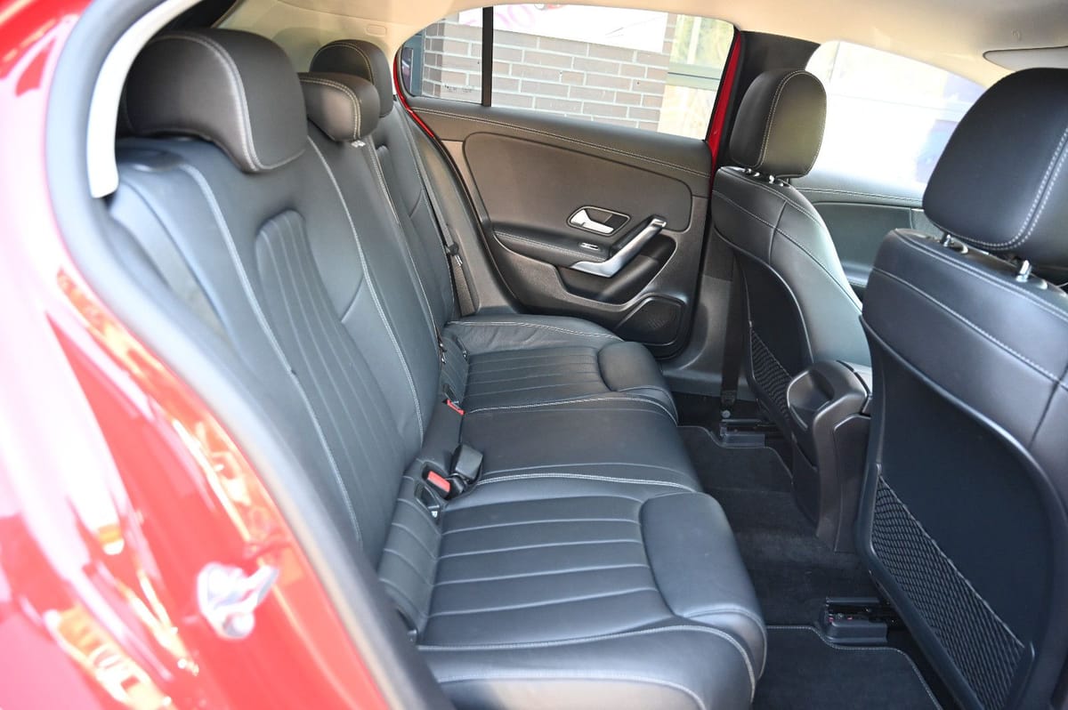 Mercedes-Benz A 250 Progressive Leder Navi LED PDC Tempomat foto 14