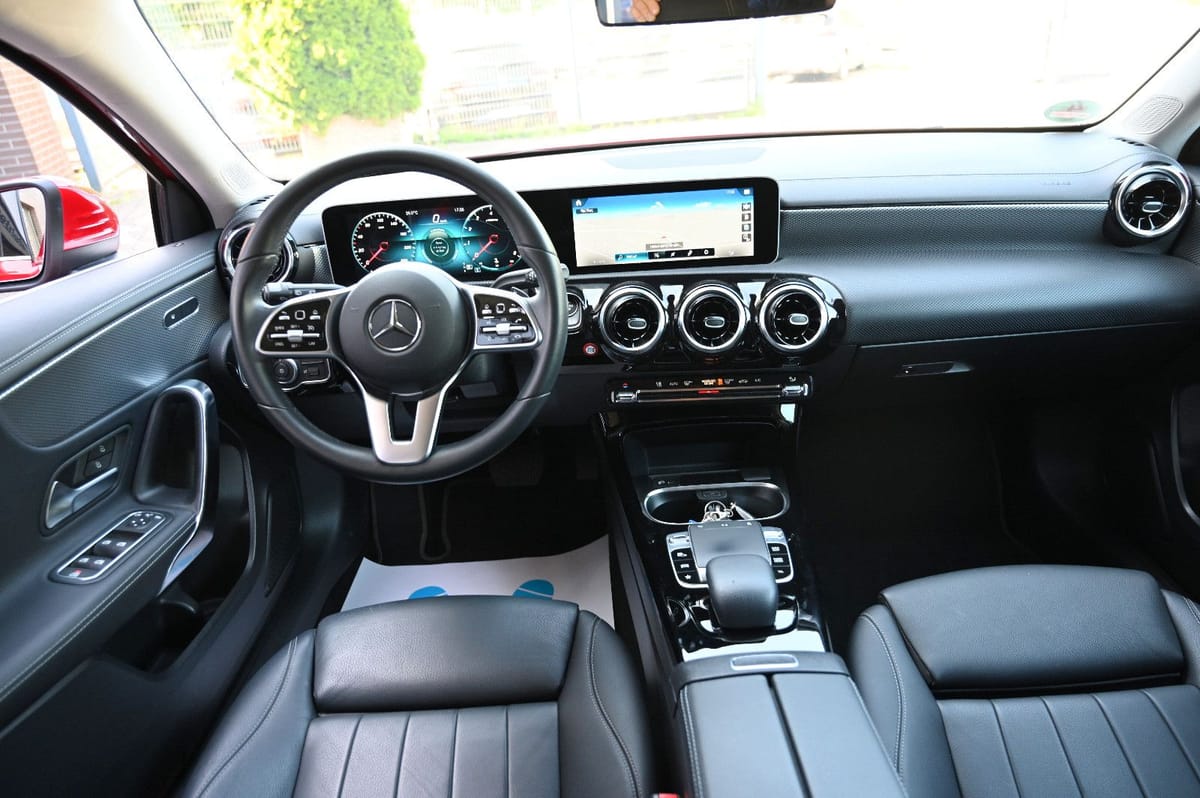 Mercedes-Benz A 250 Progressive Leder Navi LED PDC Tempomat foto 8