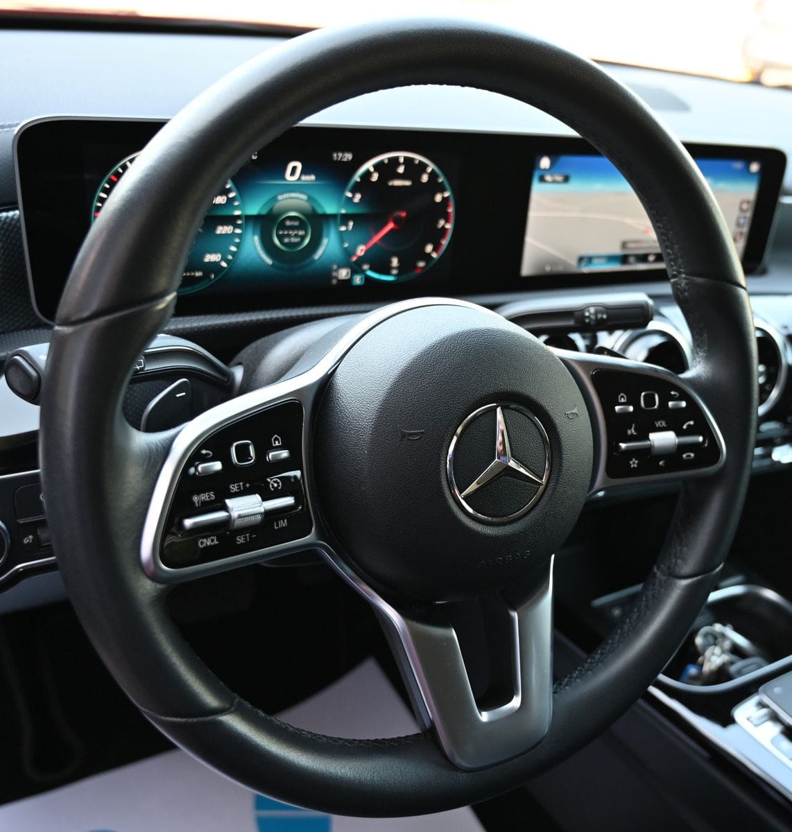 Mercedes-Benz A 250 Progressive Leder Navi LED PDC Tempomat foto 9