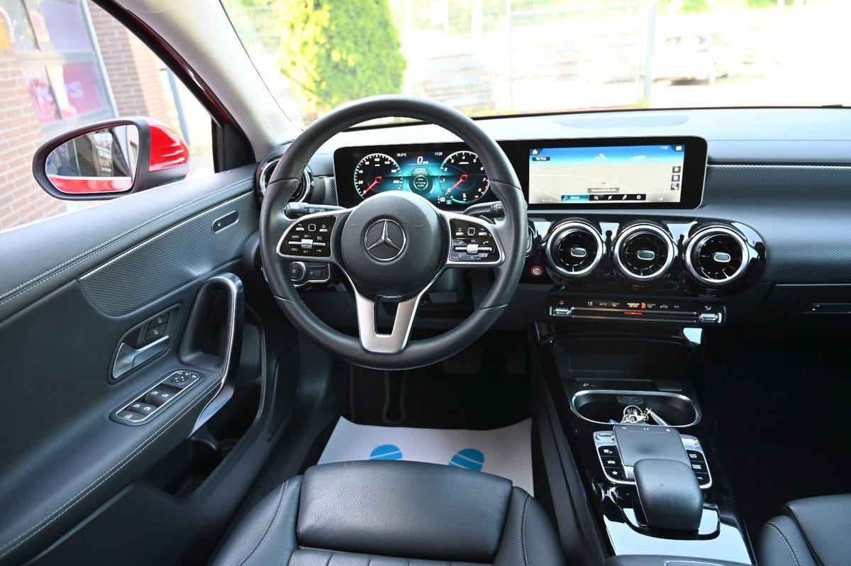 Mercedes-Benz A 250 Progressive Leder Navi LED PDC Tempomat foto 10