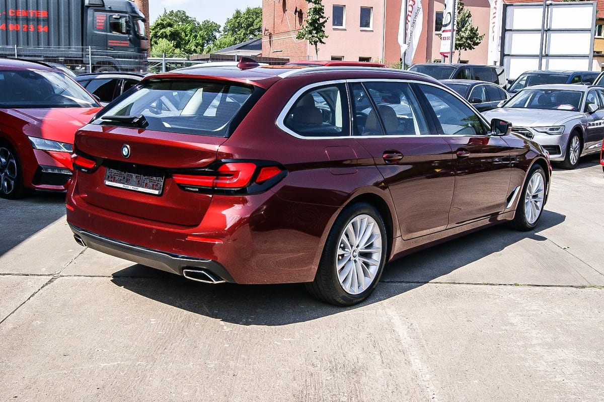 BMW 530 d Touring H&K SOUND PANORAMA AVENTURINROT 3 foto 3