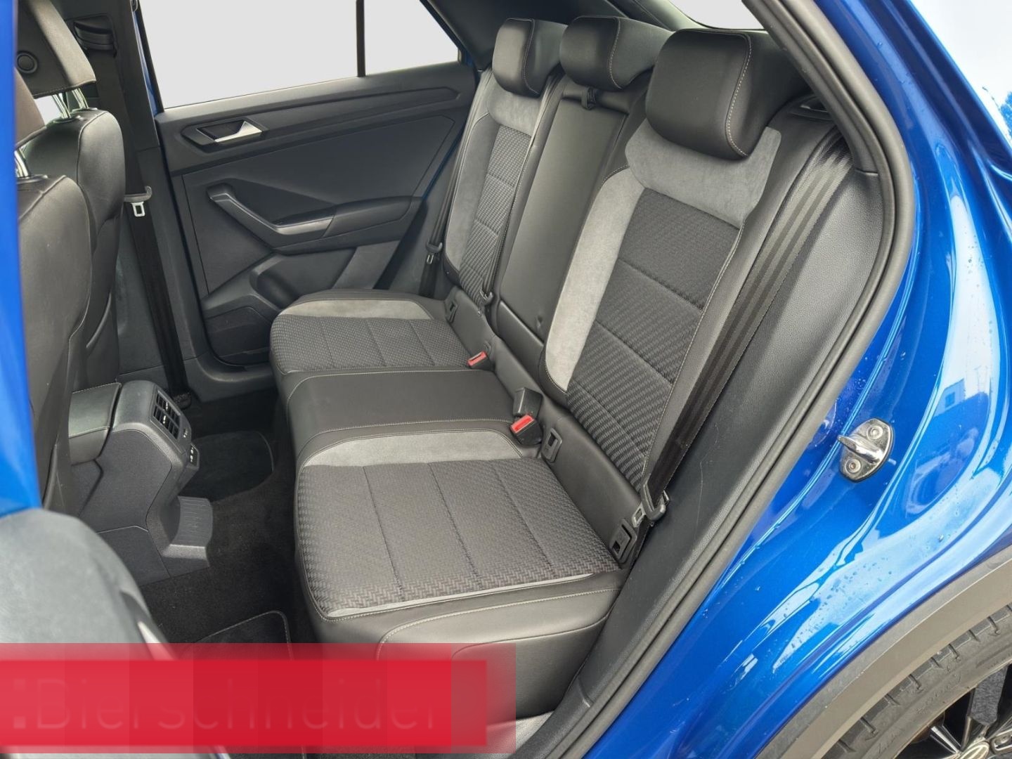 Volkswagen T-Roc 2.0 TSI DSG 4Mo. Sport PANO AHK REAR VIEW  foto 21