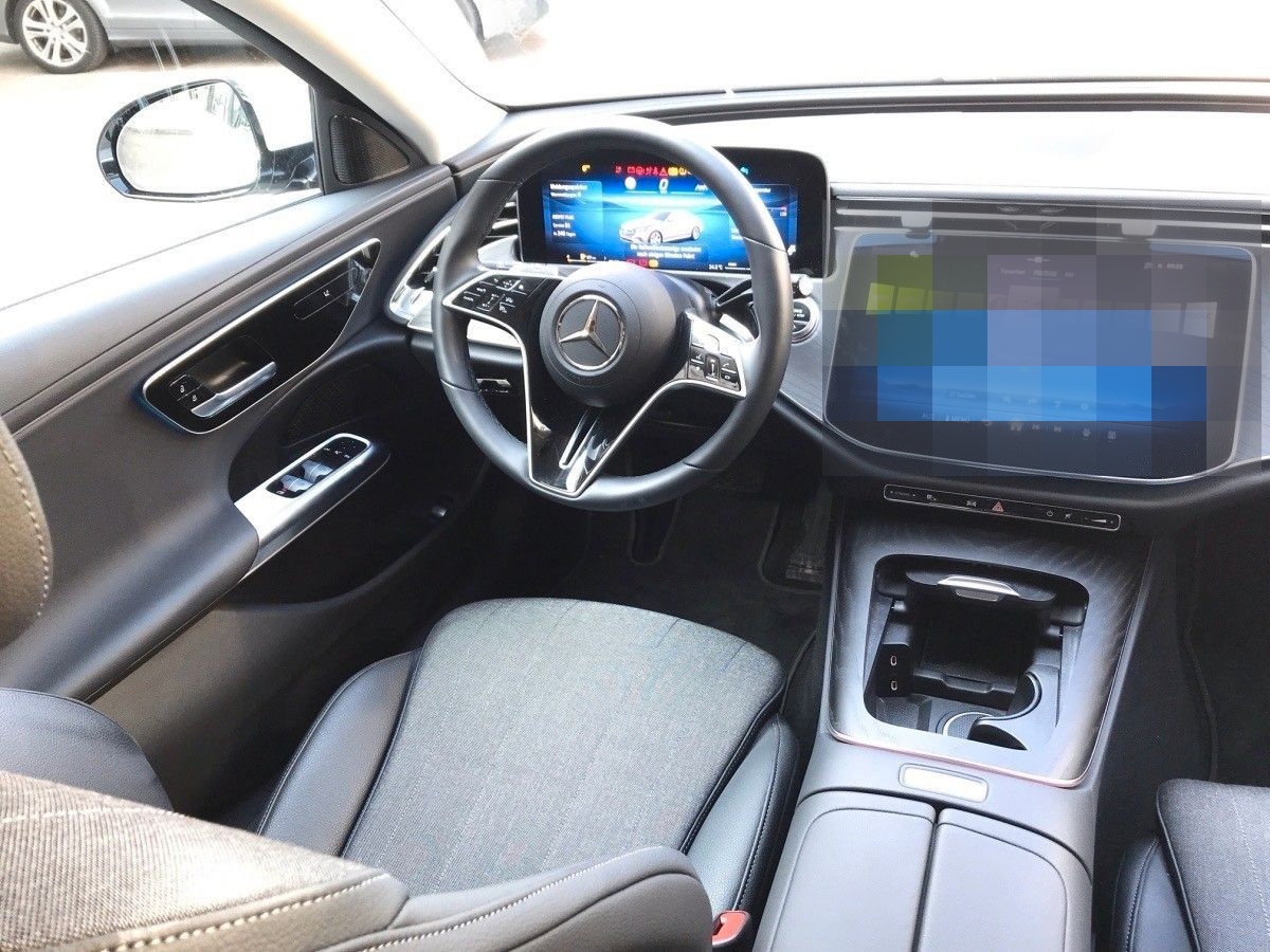 Mercedes-Benz E 200 AVA ,ADV,AHK,WINTERP,KEYLESS,DISTR,KAMERA foto 13