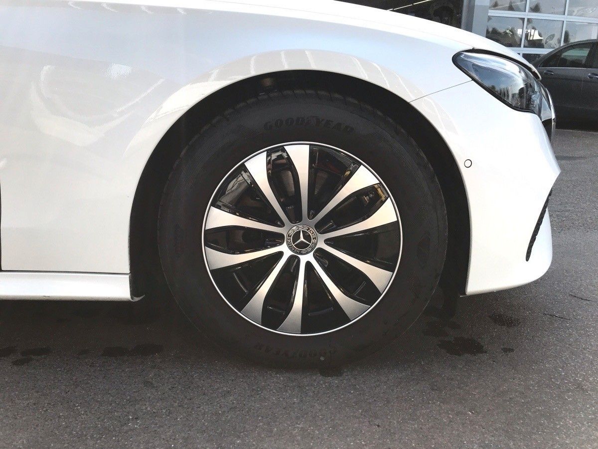 Mercedes-Benz E 200 AVA ,ADV,AHK,WINTERP,KEYLESS,DISTR,KAMERA foto 9