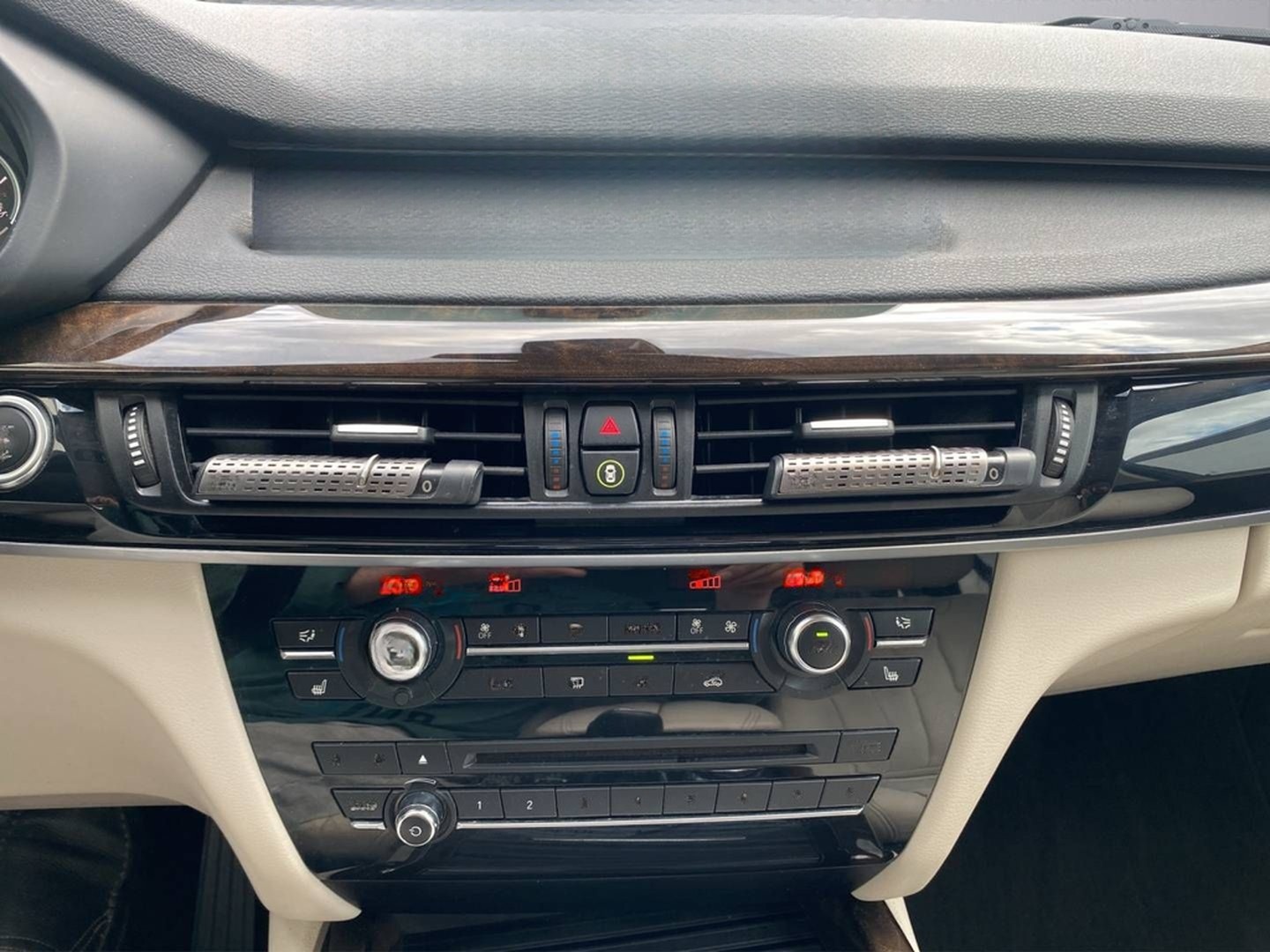 BMW X5 xDrive 35 i 3.0 SAV foto 16