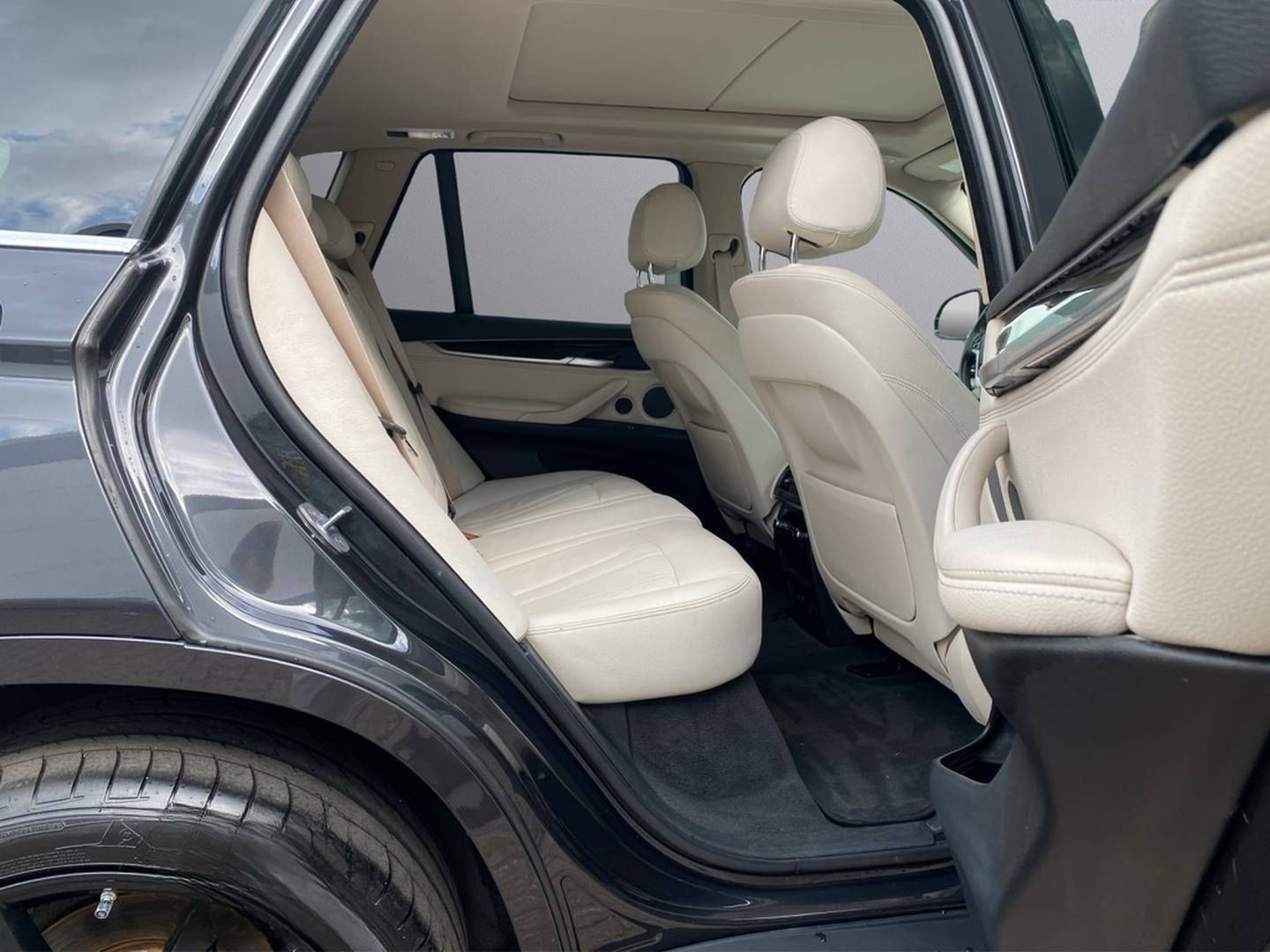 BMW X5 xDrive 35 i 3.0 SAV foto 19