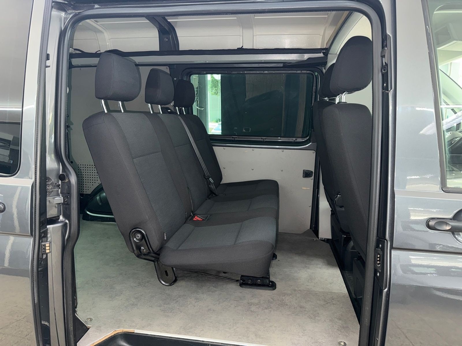 Volkswagen T6 5Sitzer*Mittelhochdach 2,0 TDI-4Motion*Autom. foto 15
