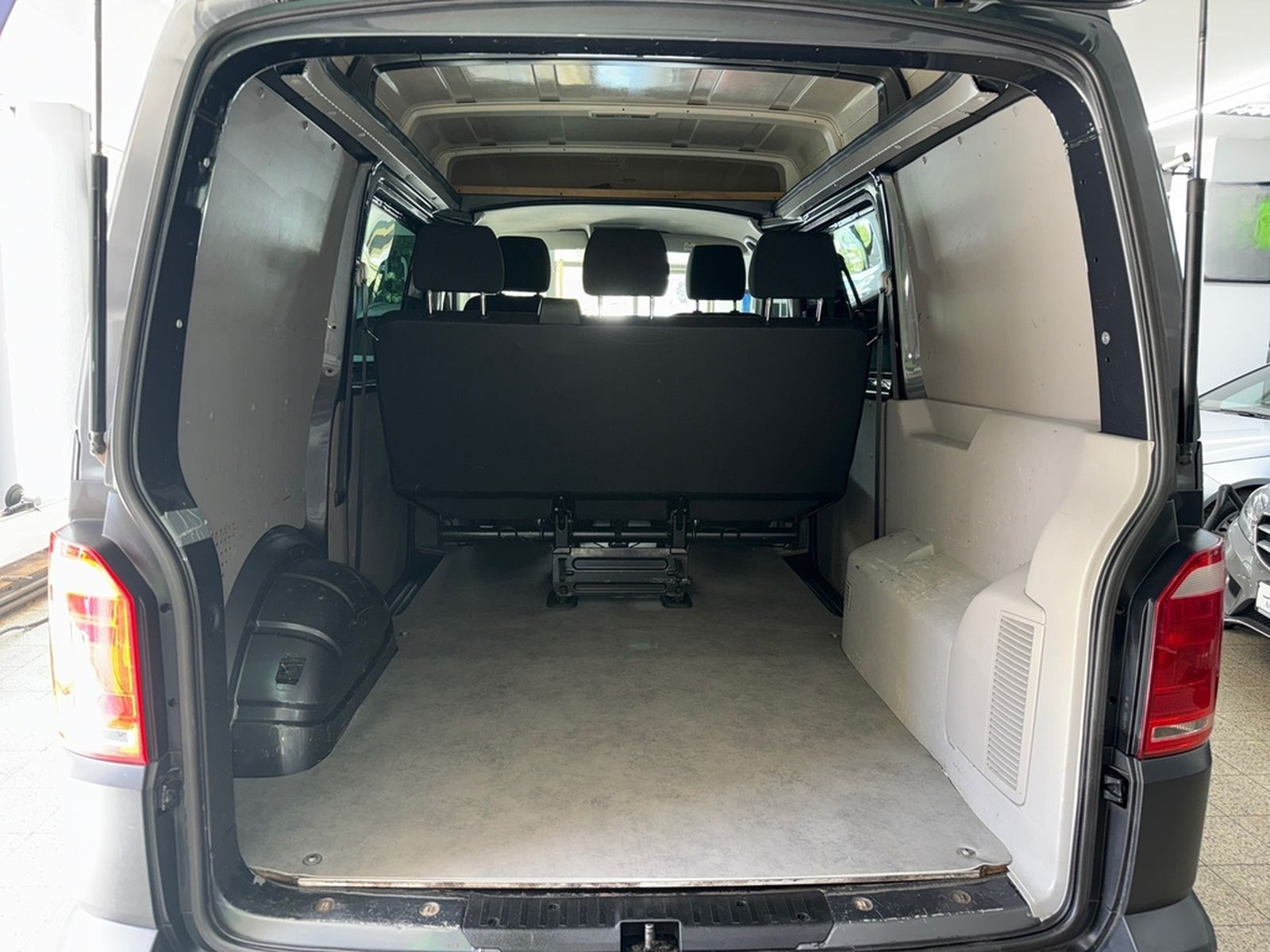 Volkswagen T6 5Sitzer*Mittelhochdach 2,0 TDI-4Motion*Autom. foto 16