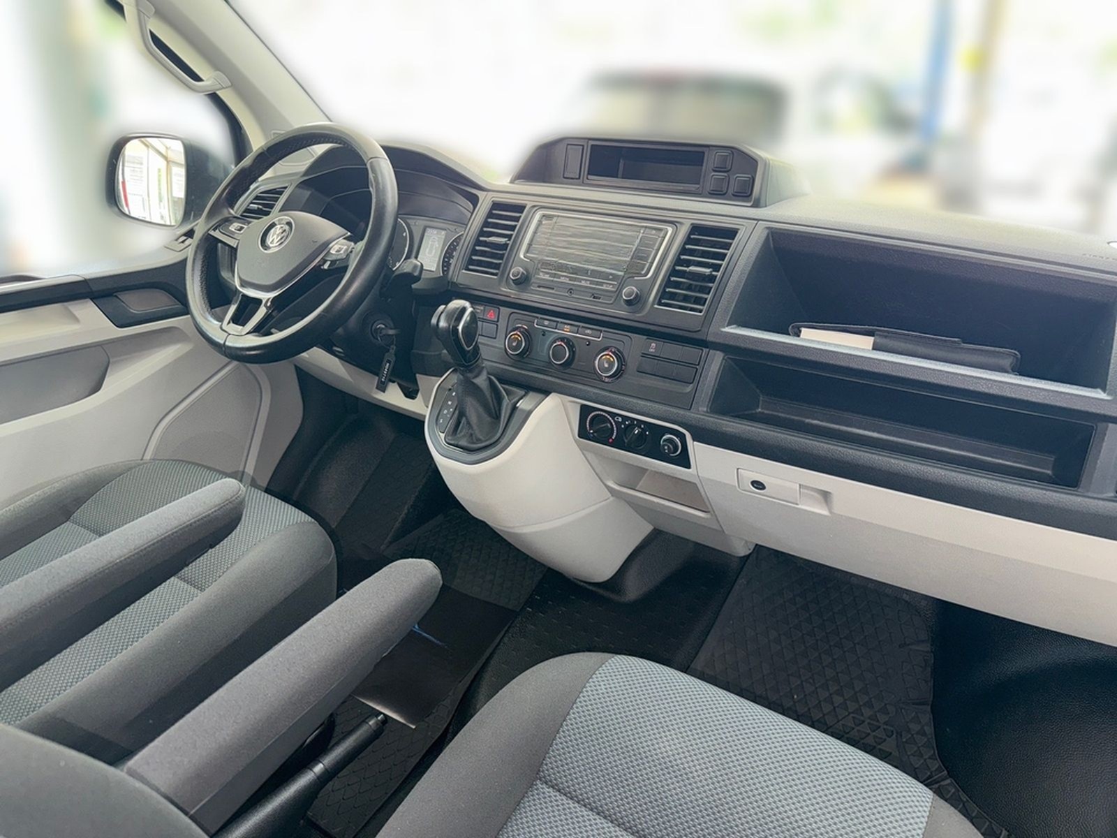 Volkswagen T6 5Sitzer*Mittelhochdach 2,0 TDI-4Motion*Autom. foto 18