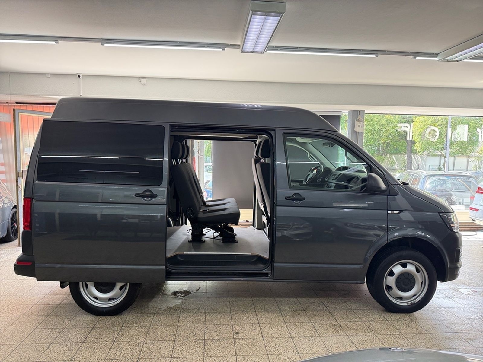 Volkswagen T6 5Sitzer*Mittelhochdach 2,0 TDI-4Motion*Autom. foto 7