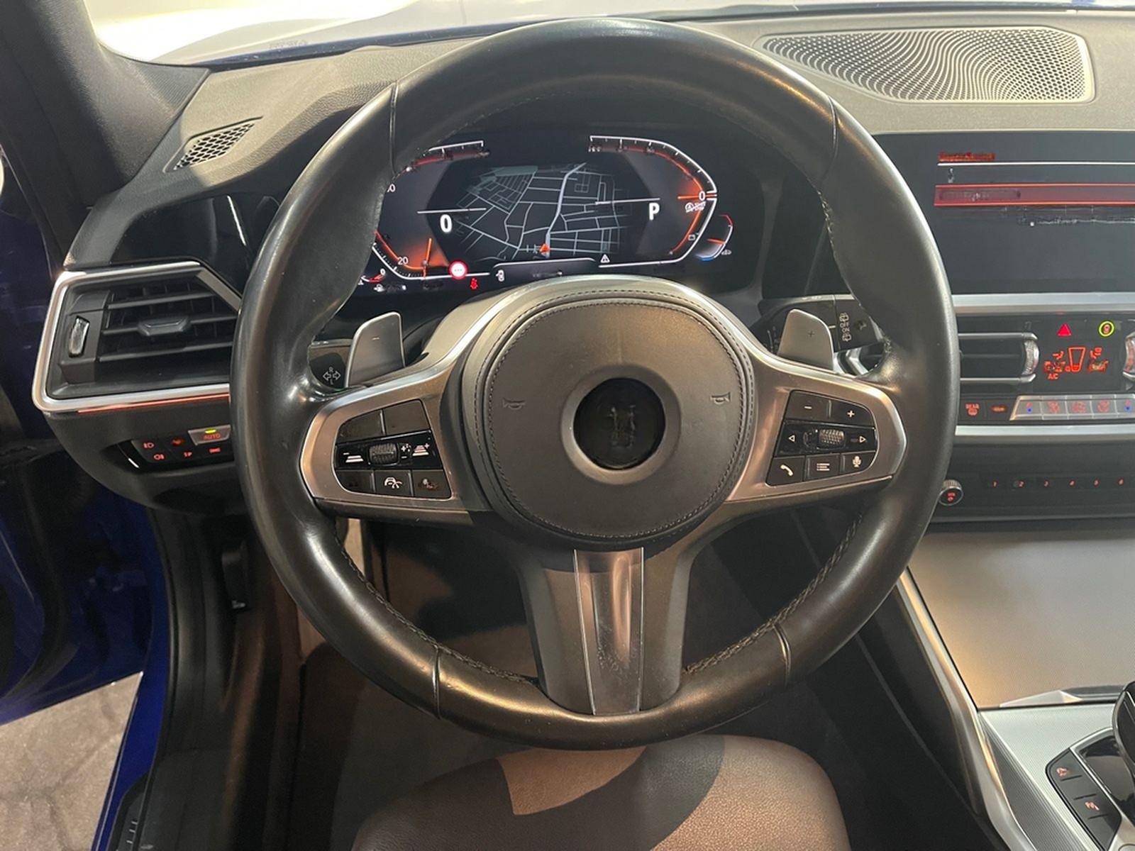 BMW 320d Touring xDrive M Sport /PANO/ Head UP foto 13