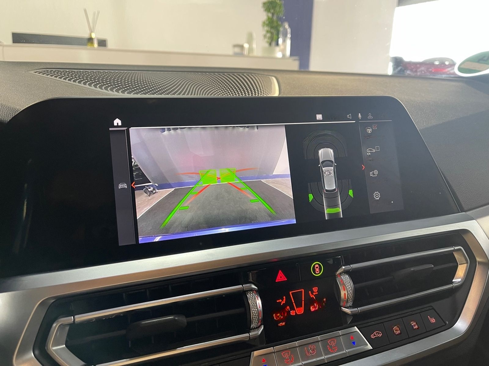BMW 320d Touring xDrive M Sport /PANO/ Head UP foto 19