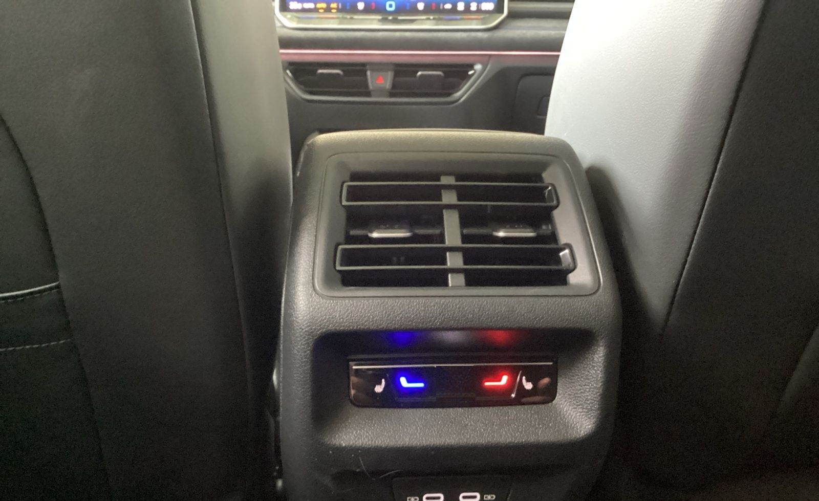 Volkswagen Tayron 1,5 eHybrid 272 PS DSG R-Line AHK foto 21