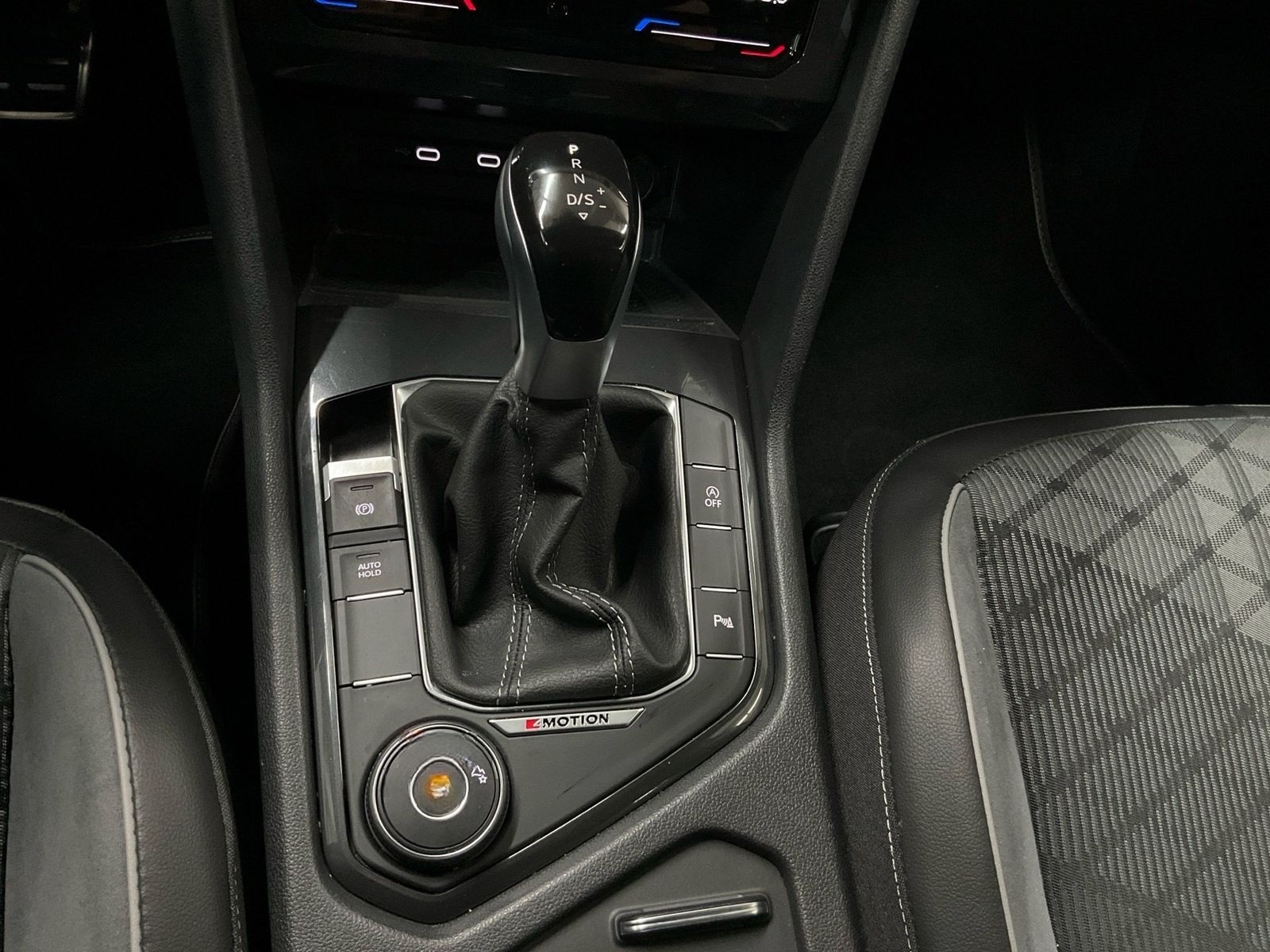 Volkswagen Tiguan Allspace R-LINE 2.0TSI 190PS 4Mo NP66T MA foto 15