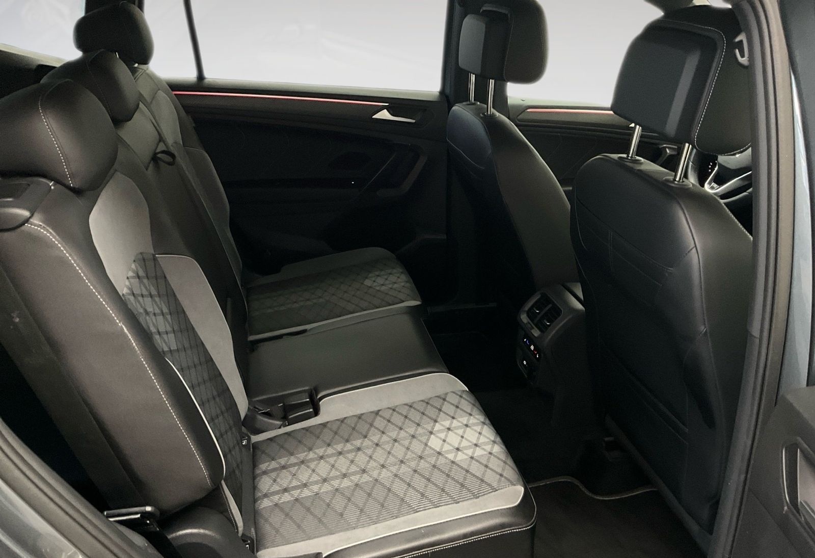 Volkswagen Tiguan Allspace R-LINE 2.0TSI 190PS 4Mo NP66T MA foto 10