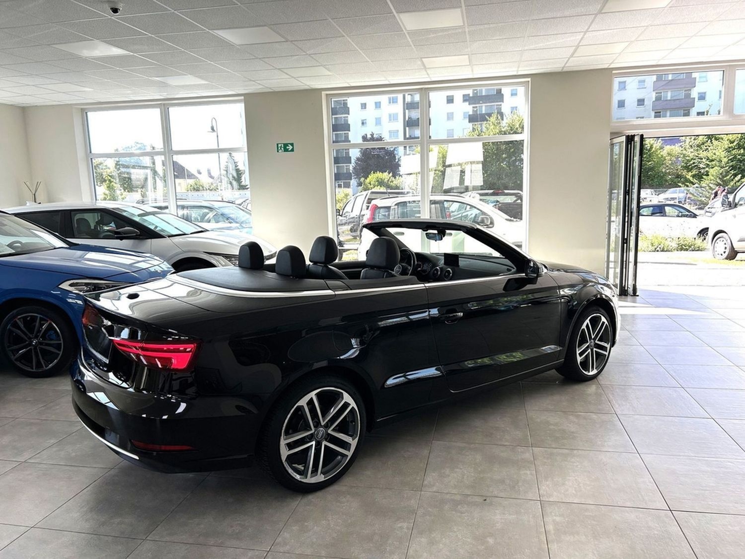 Audi A3 2.0 TFSI Automatik/Leder/Kamera/Apple Car foto 4
