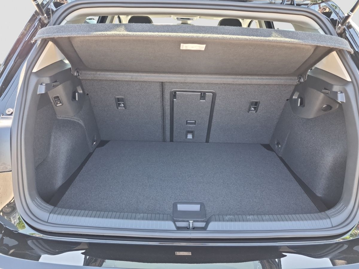 Volkswagen Golf Style 1.5 l eTSI MATRIX Nav AHK Winterpaket foto 14