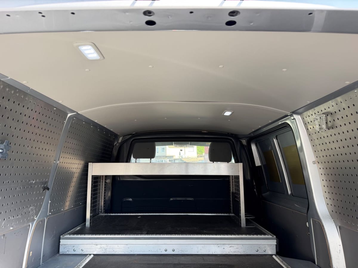 Volkswagen T6.1 Transporter 2.0 TDI Kasten Komfort+ Aluca foto 25