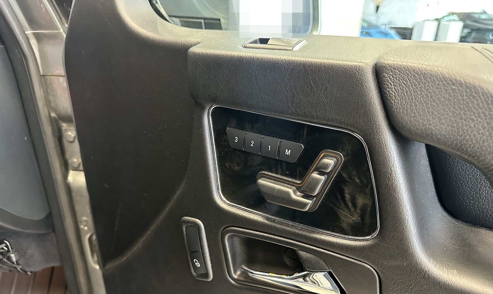 Mercedes-Benz G 350 BlueTec Grand Edition AHK Leder Navi Xenon foto 24