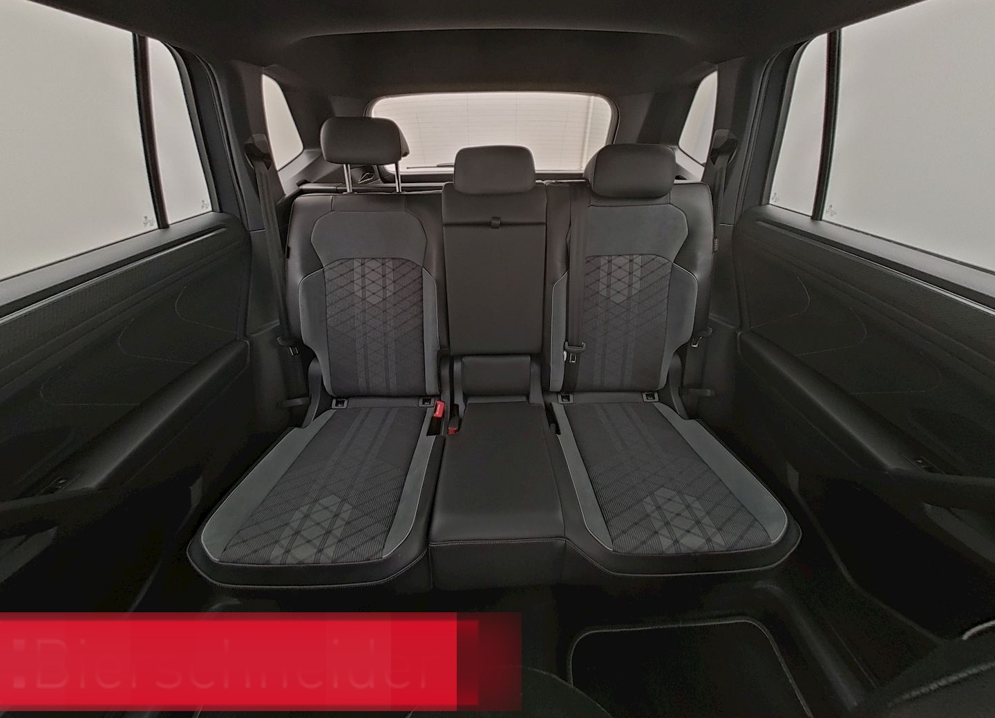 Volkswagen Tiguan Allspace 2.0 TSI DSG 4Mo. R-Line 5-SITZE  foto 17