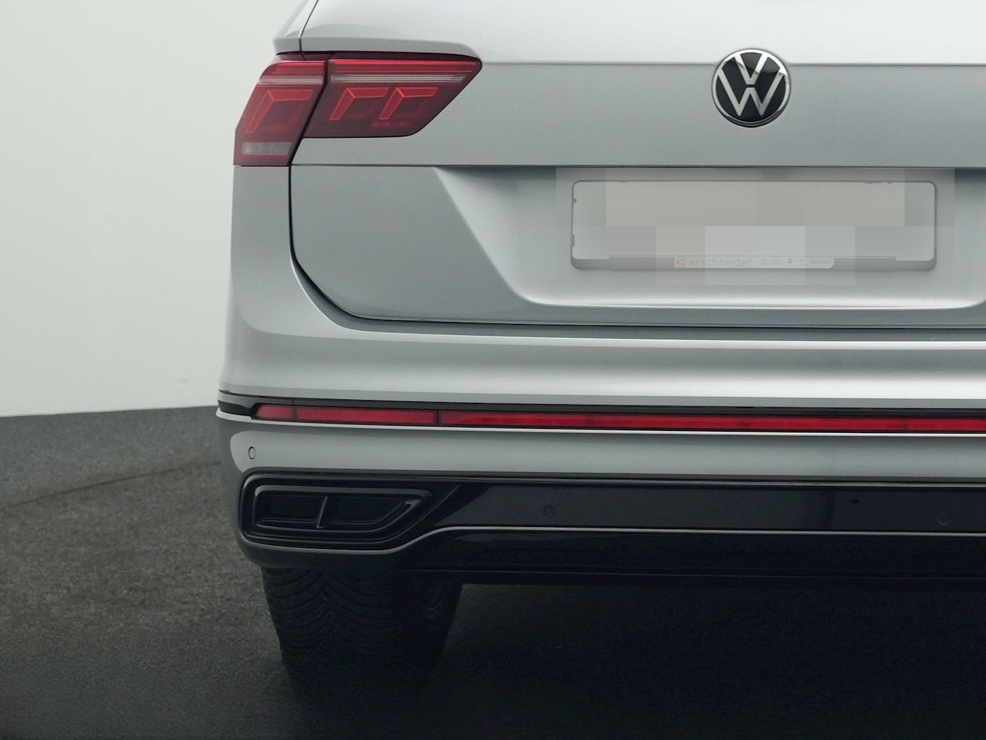 Volkswagen Tiguan Allspace 2.0 TDI DSG 4Mo. R-Line BLACK 7S foto 22