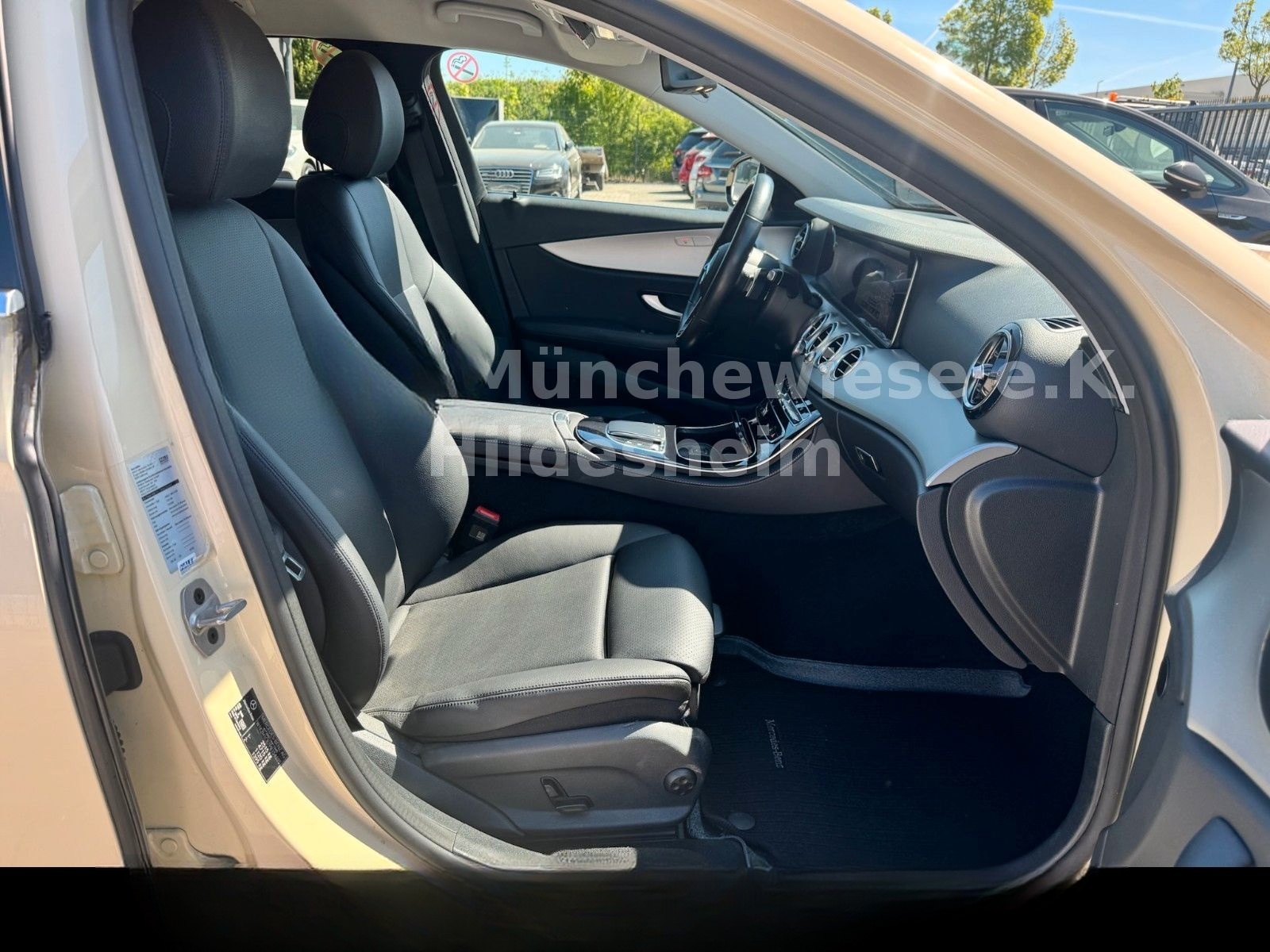 Mercedes-Benz E 200 d T *TAXI*NAVI*KAMERA*LED*1.HAND*TAXAMETER foto 13