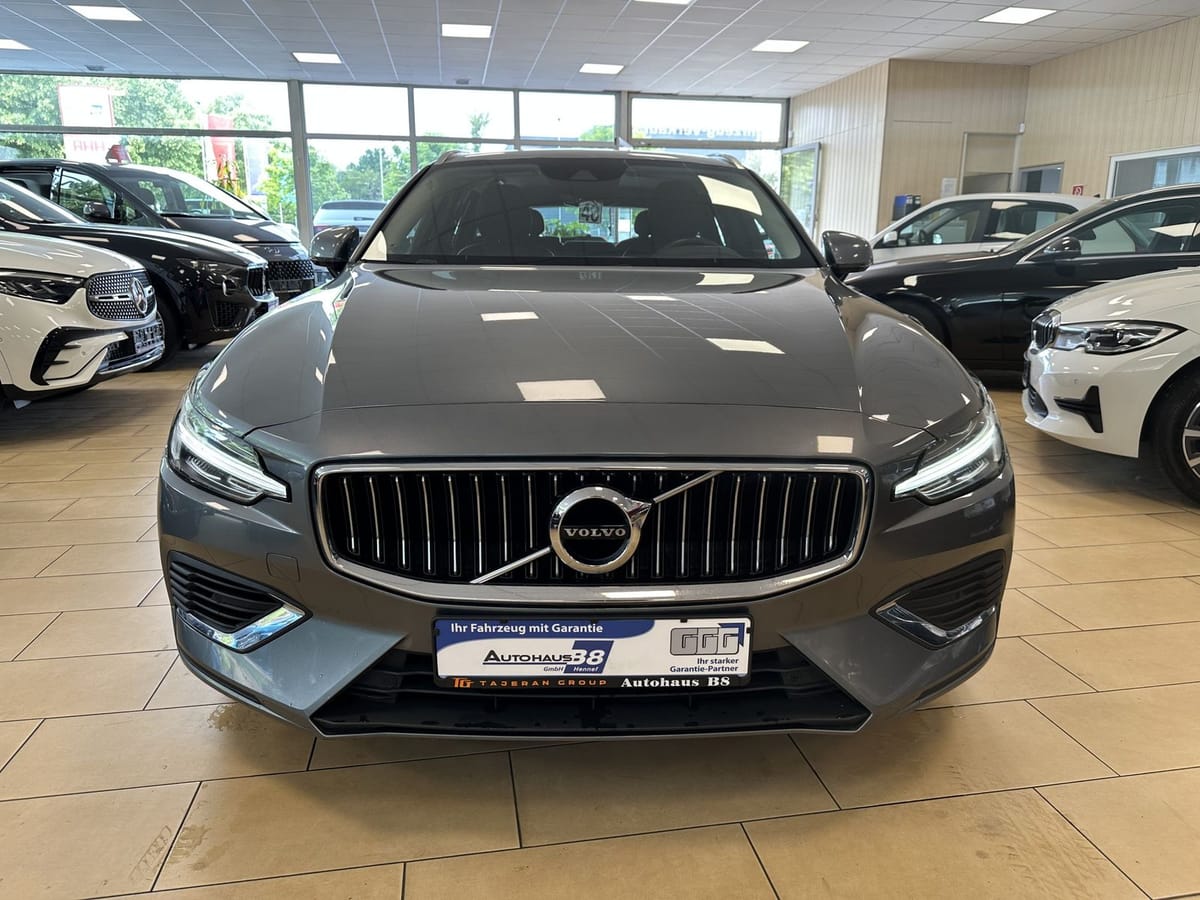 Volvo V60 Inscription Plug-In AWD CAM Harman K LED foto 2