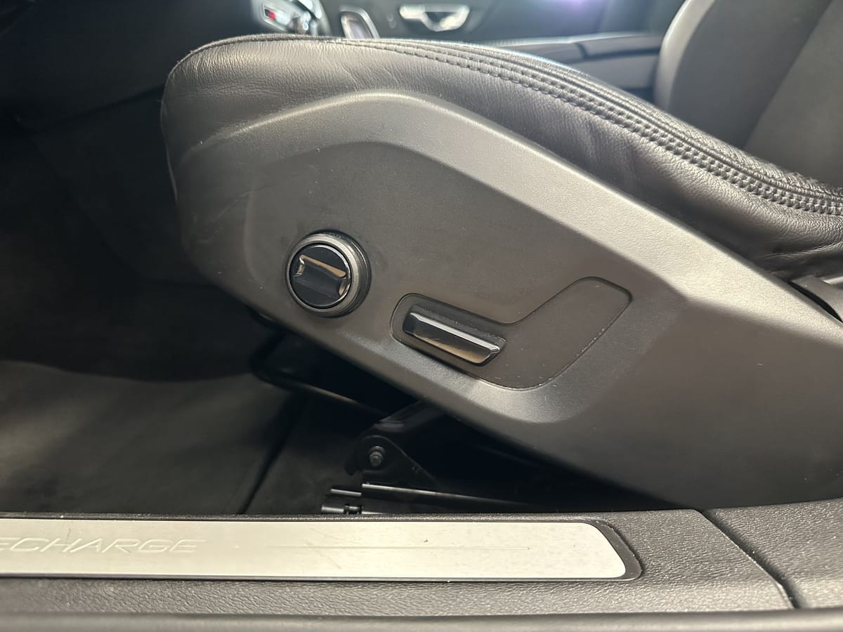 Volvo V60 Inscription Plug-In AWD CAM Harman K LED foto 20