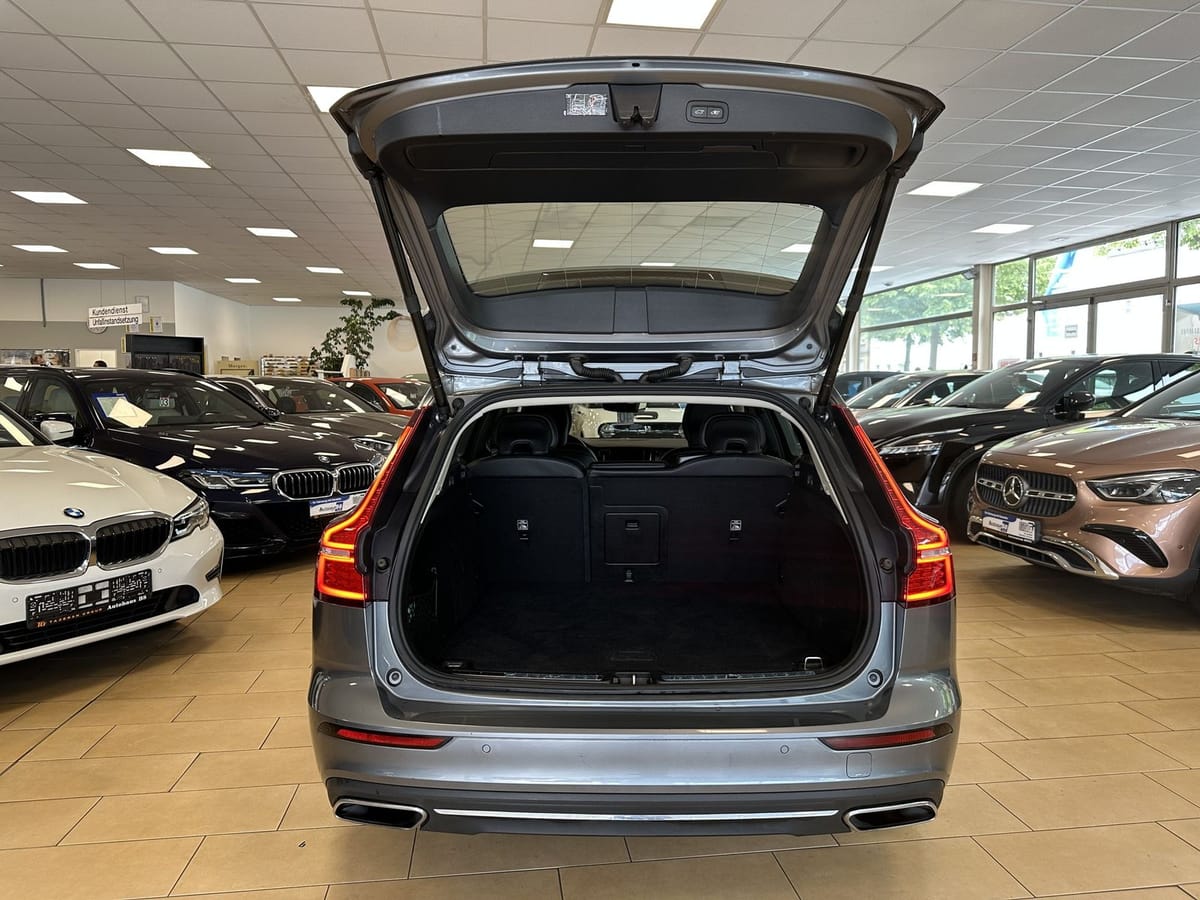 Volvo V60 Inscription Plug-In AWD CAM Harman K LED foto 7