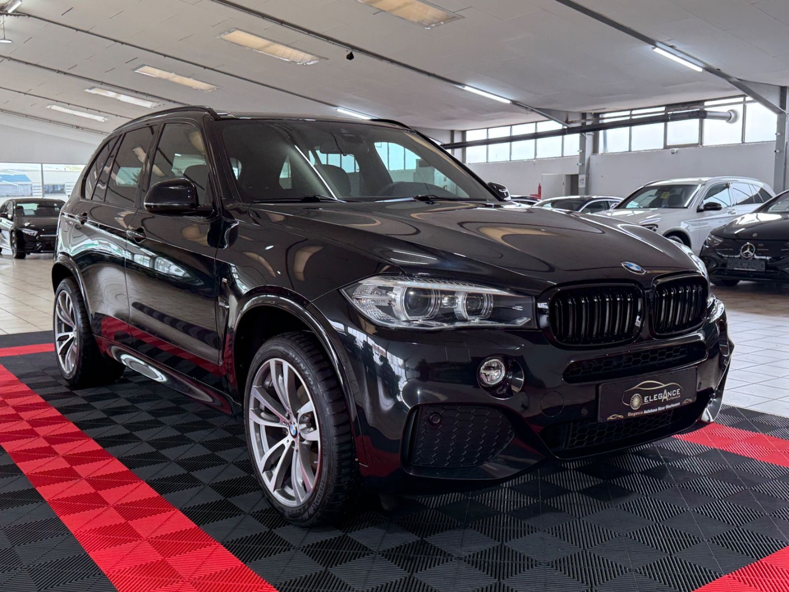 BMW X5 xDrive 30 d M-PAKET SHADOW-LINE AHK LED foto 2
