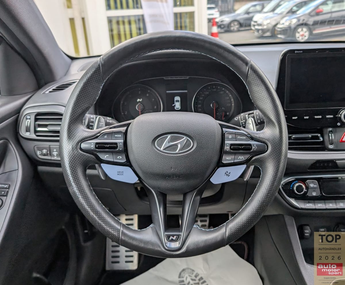 Hyundai i30 2.0 N-Performance*1.Hd*Auto*LED*RKam*CarPlay foto 17